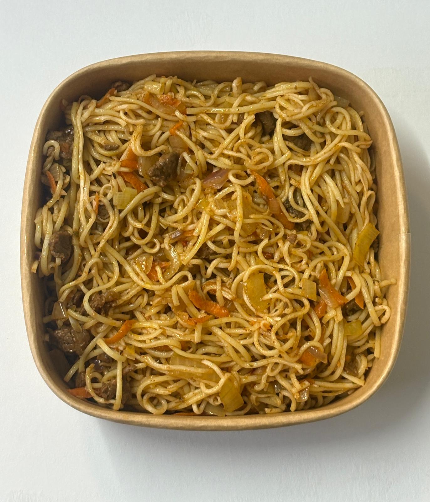 Sai nudeln mit lammcurry
